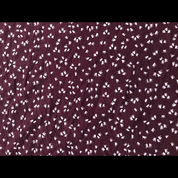 Cute Loft Tee! - Picture 3 of 3